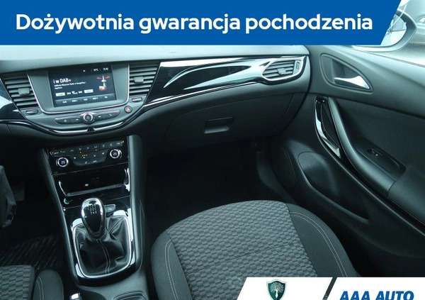 Opel Astra cena 51000 przebieg: 81030, rok produkcji 2018 z Olsztynek małe 191